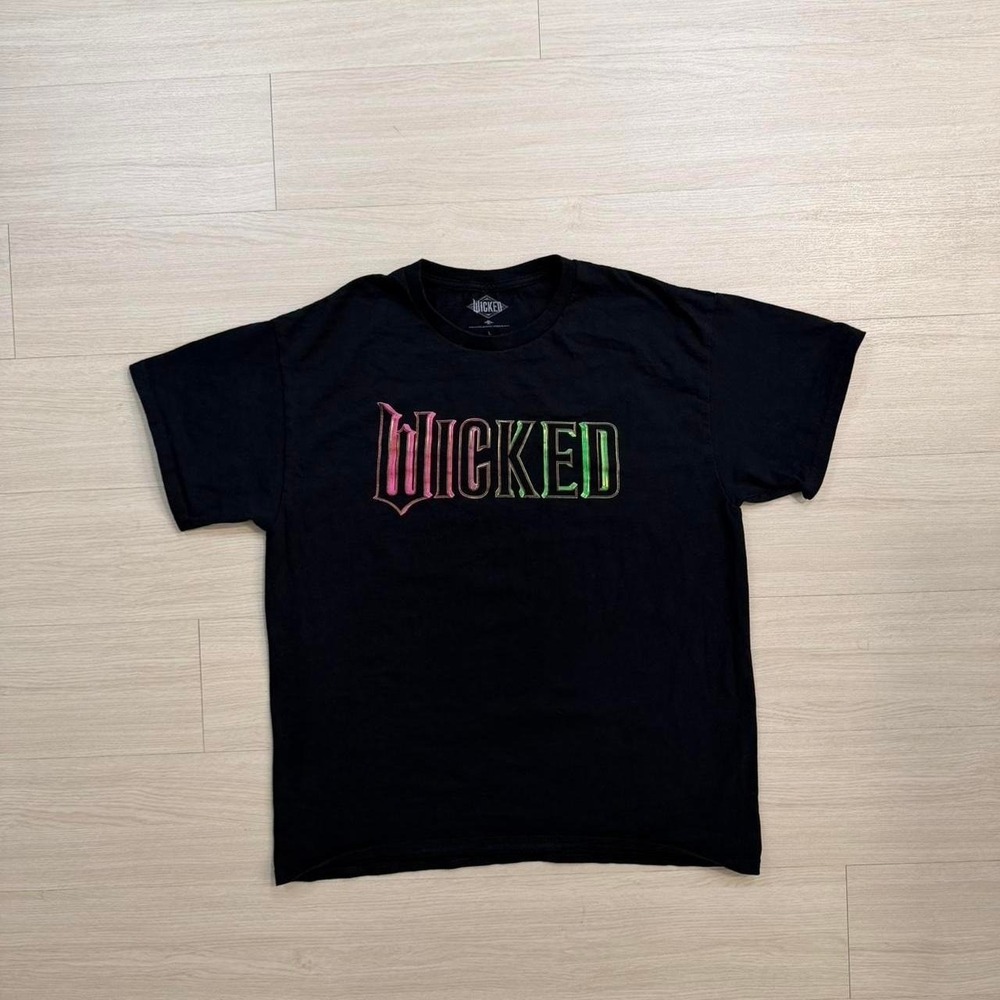 Wicked Movie Green & Pink Logo Black Shirt Mens Size Large Disney